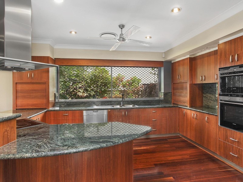 43-45 The Promenade, Isle Of Capri QLD 4217