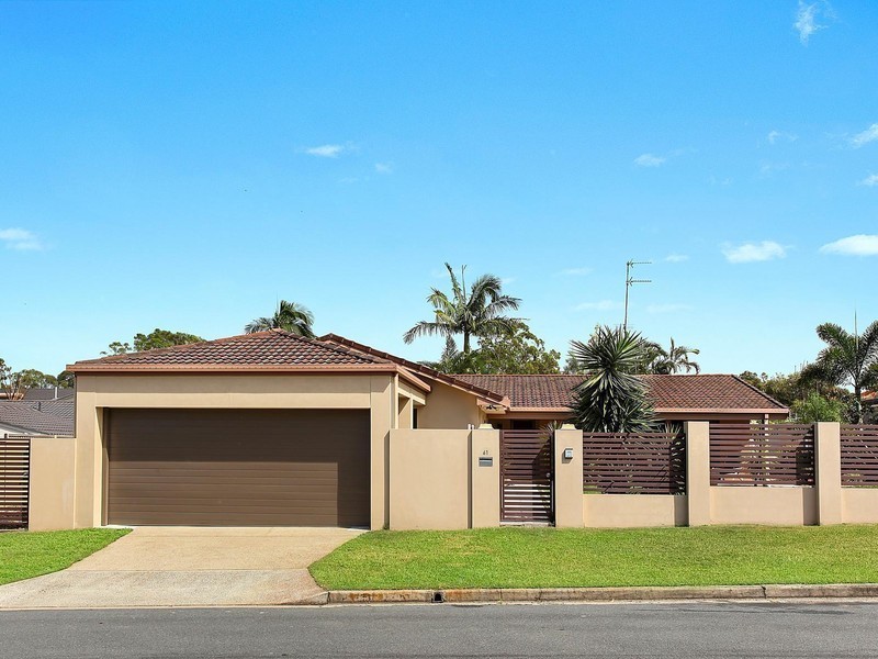 61 Lambros Drive, Benowa QLD 4217