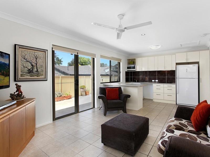 61 Lambros Drive, Benowa QLD 4217