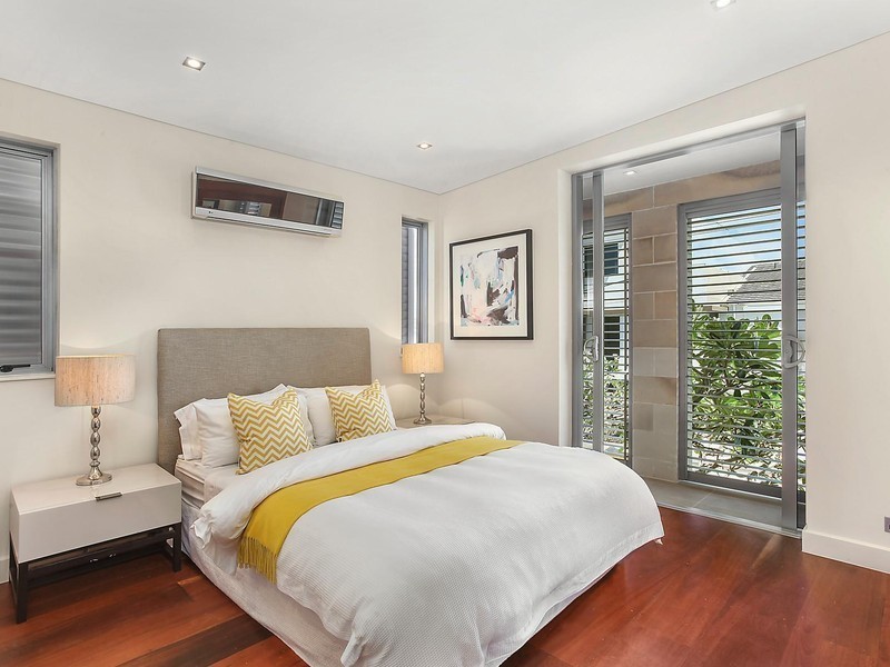 71 Hedges Avenue, Mermaid Beach QLD 4218