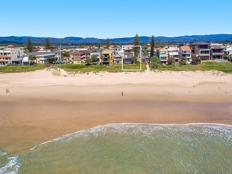 71 Hedges Avenue, Mermaid Beach QLD 4218