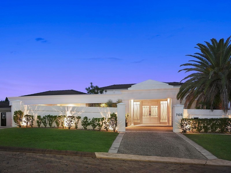 7105 Riverview Crescent, Sanctuary Cove QLD 4212