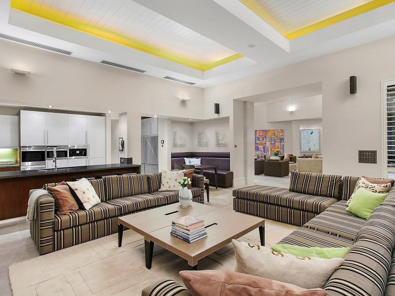 25 The Lido, Isle Of Capri QLD 4217