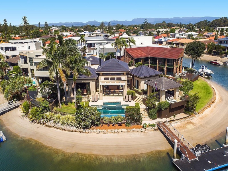 25 The Lido, Isle Of Capri QLD 4217