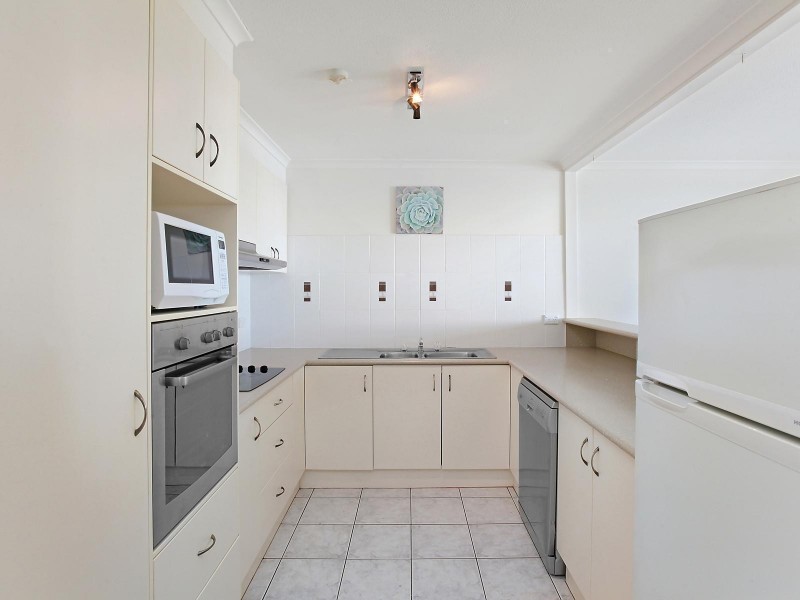 57/2940 Gold Coast Highway, Surfers Paradise QLD 4217