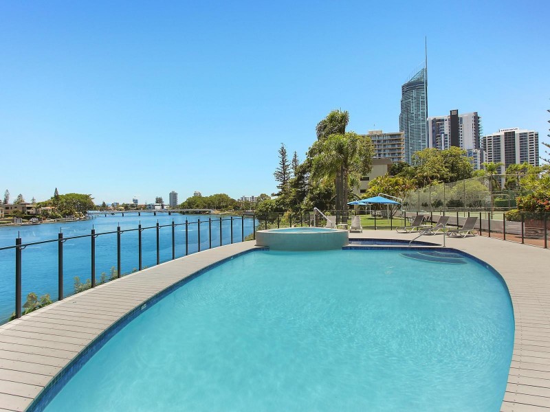 57/2940 Gold Coast Highway, Surfers Paradise QLD 4217