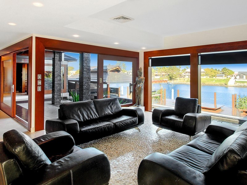 64 Cabana Boulevard, Benowa Waters QLD 4217