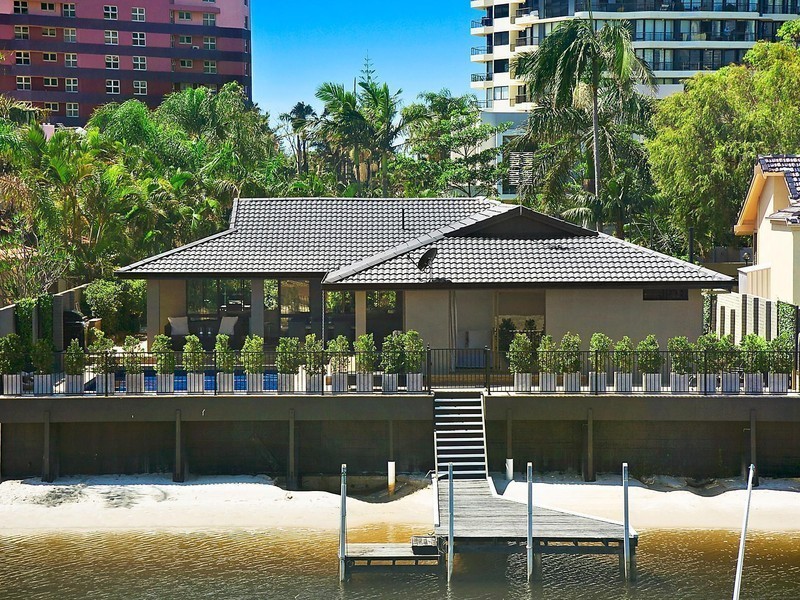14 Neptune Court, Paradise Waters QLD 4217