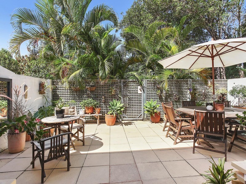 11/9 Freyburg, Bundall QLD 4217