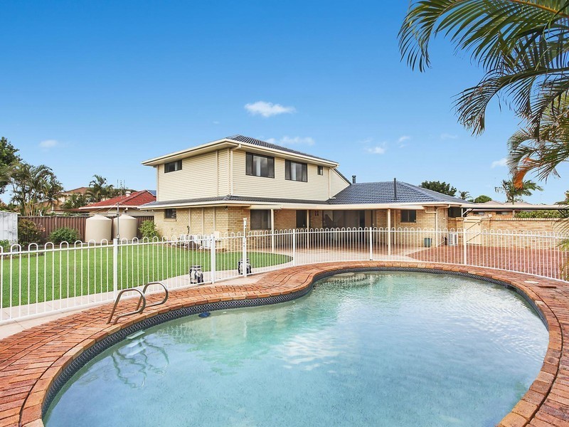 268 Rio Vista Boulevard, Mermaid Waters QLD 4218
