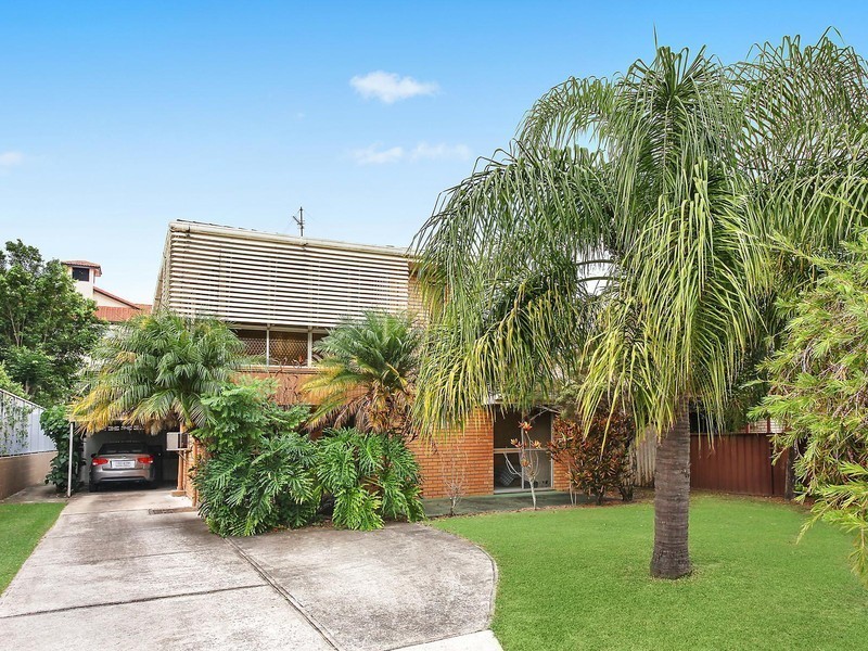 45 Darrambal Street, Surfers Paradise QLD 4217