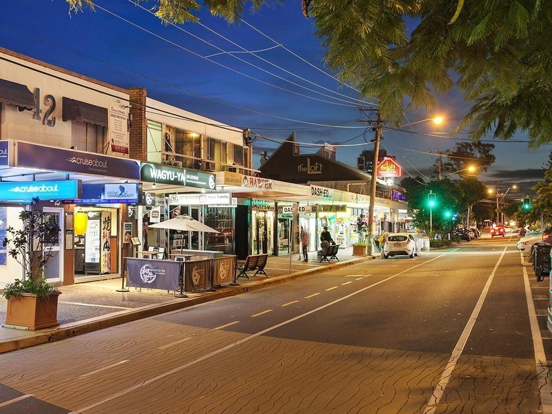 45 Darrambal Street, Surfers Paradise QLD 4217