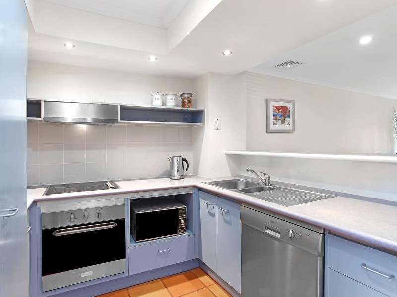 35/16 Crescent Avenue, Mermaid Beach QLD 4218