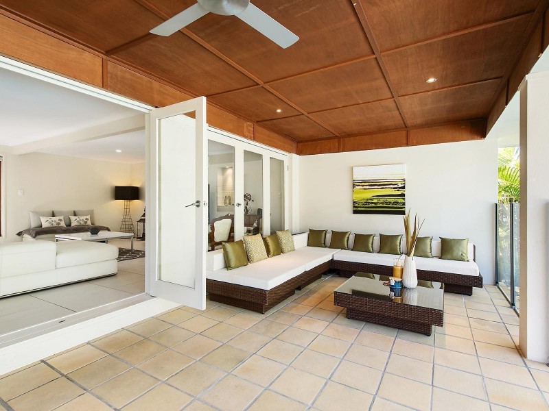 16 Aldrin Avenue, Benowa QLD 4217