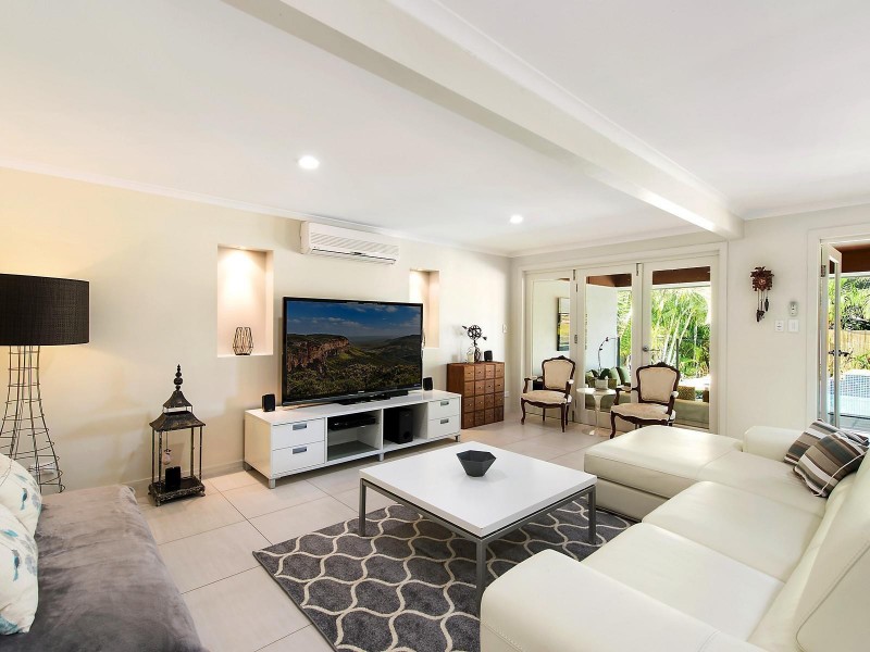 16 Aldrin Avenue, Benowa QLD 4217