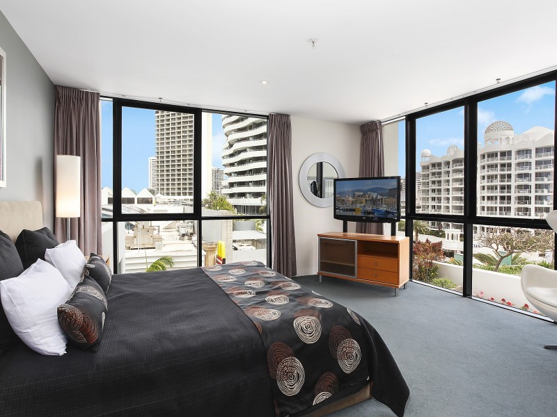 504/17 Albert Avenue, Broadbeach QLD 4218