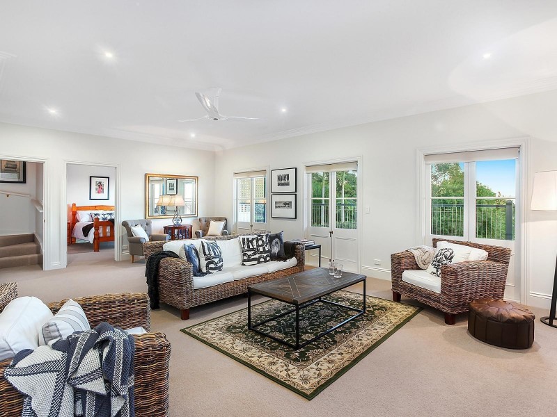 31 Macrozamia Drive, Clagiraba QLD 4211