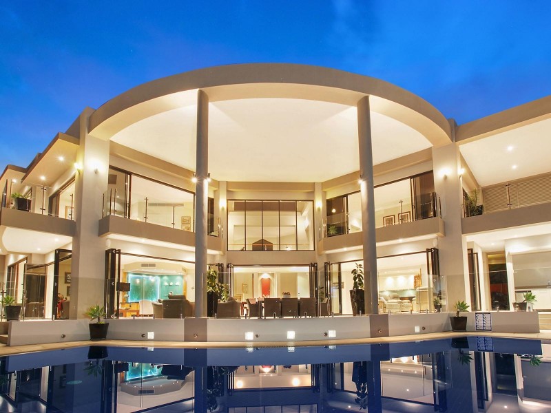 1 Rowes Court, Sorrento QLD 4217