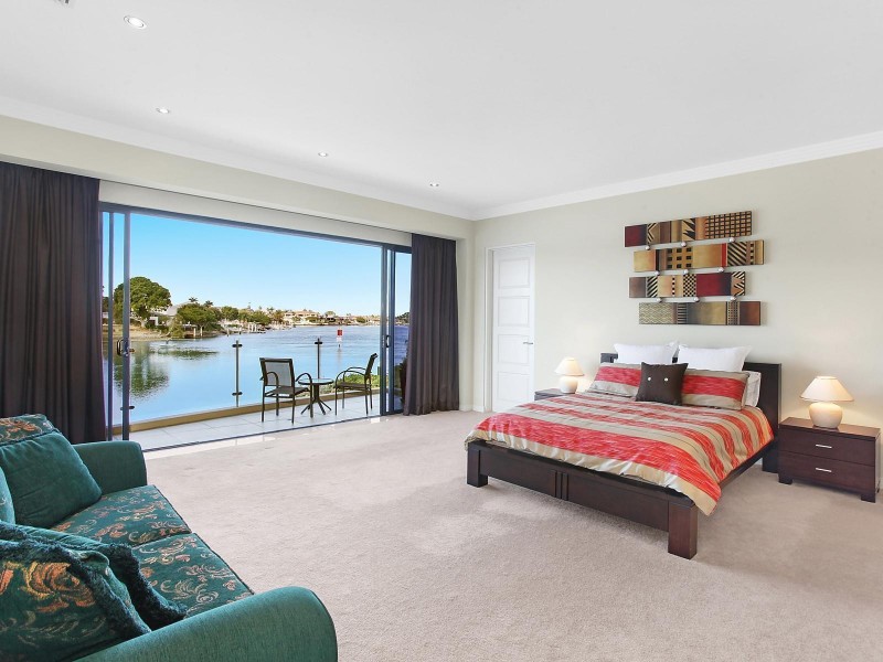 1 Rowes Court, Sorrento QLD 4217