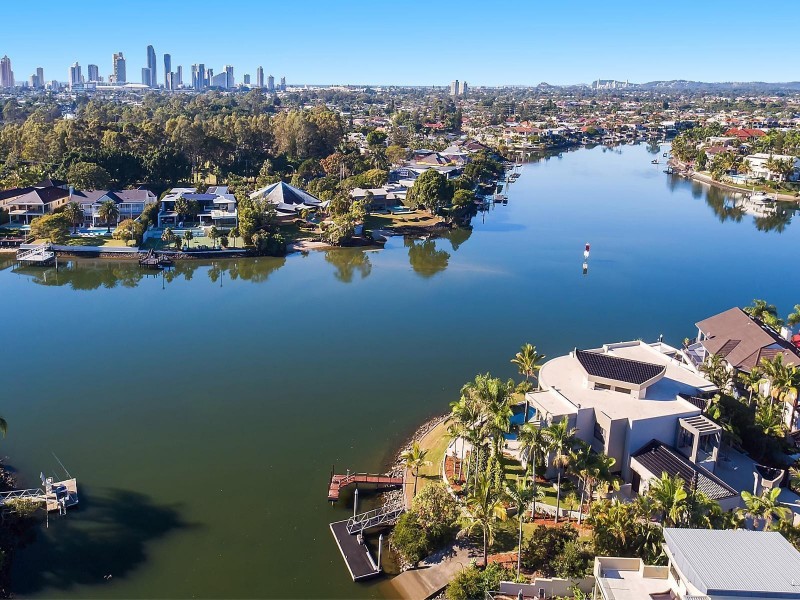 1 Rowes Court, Sorrento QLD 4217