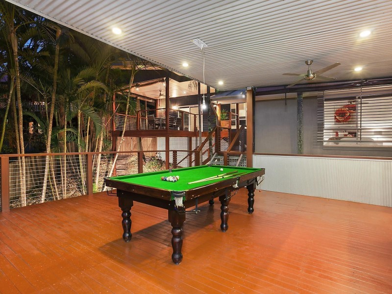 14 Waitara Place, Robina QLD 4226