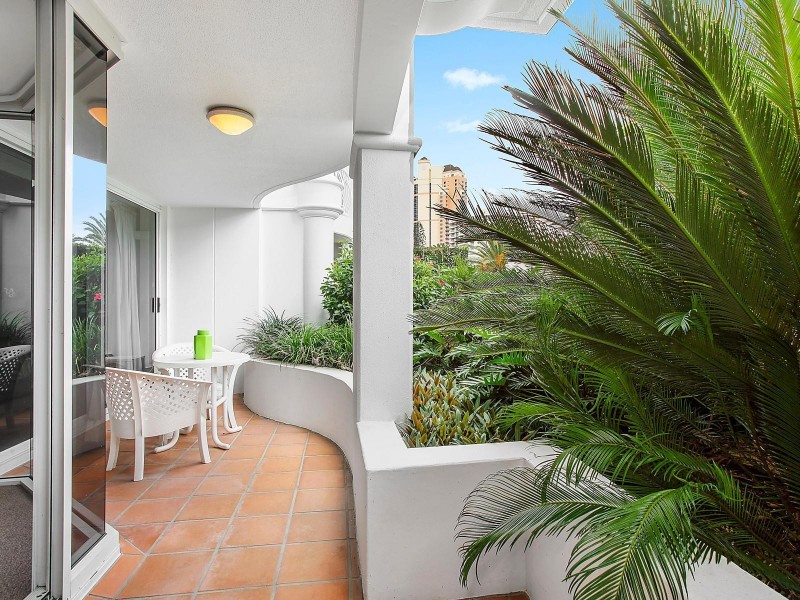 2111/24 Queensland Avenue, Broadbeach QLD 4218