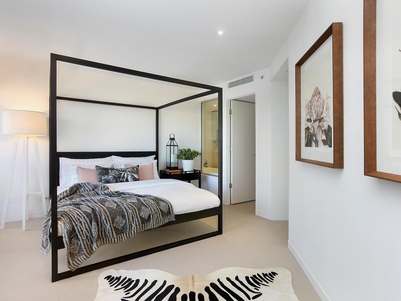 607/1 Oracle Boulevard, Broadbeach QLD 4218