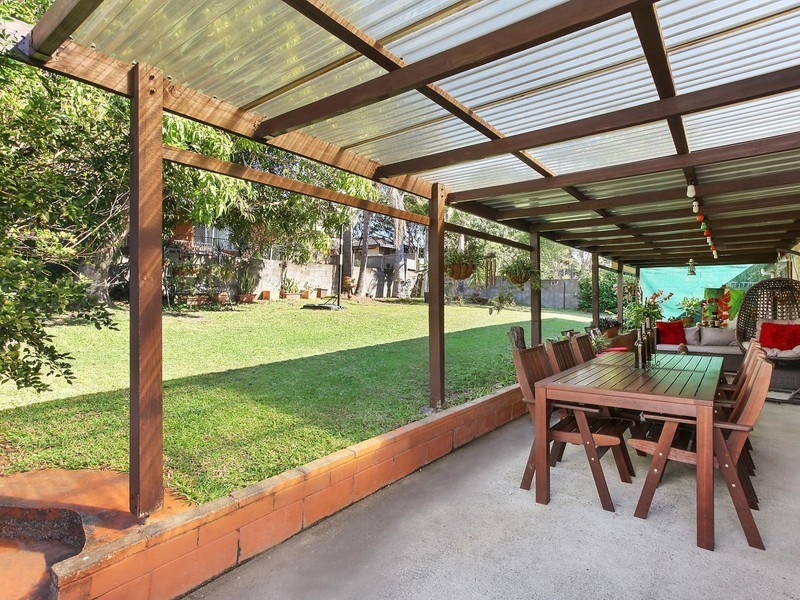 114 Eugaree Street, Southport QLD 4215