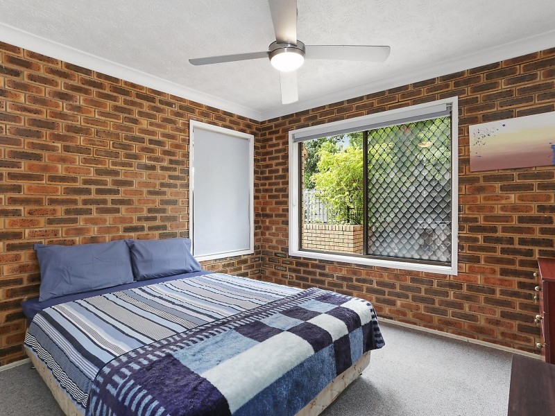 1/6 Genoa Street, Surfers Paradise QLD 4217