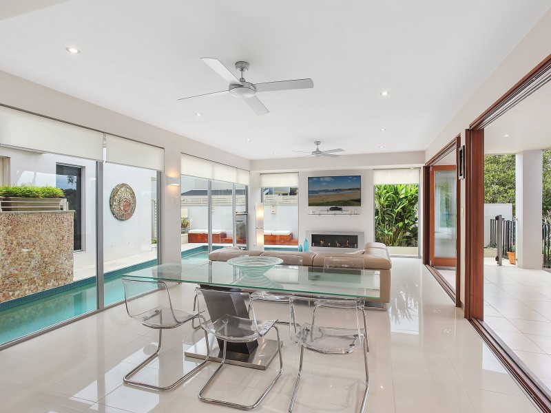 37 Riverwood Drive, Ashmore QLD 4214