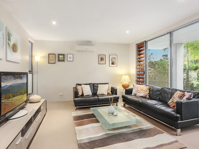 37 Riverwood Drive, Ashmore QLD 4214