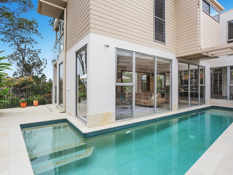 37 Riverwood Drive, Ashmore QLD 4214