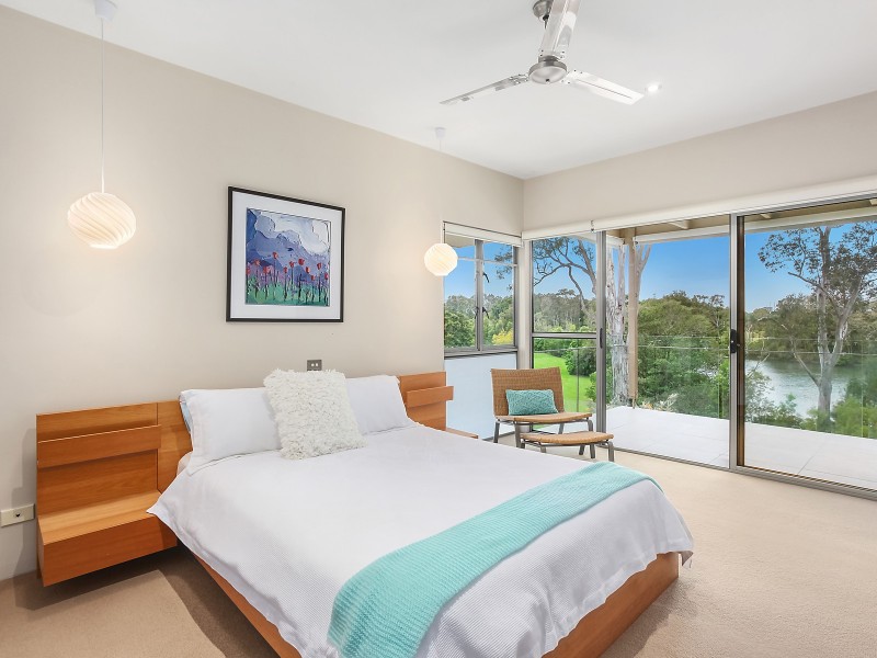 37 Riverwood Drive, Ashmore QLD 4214