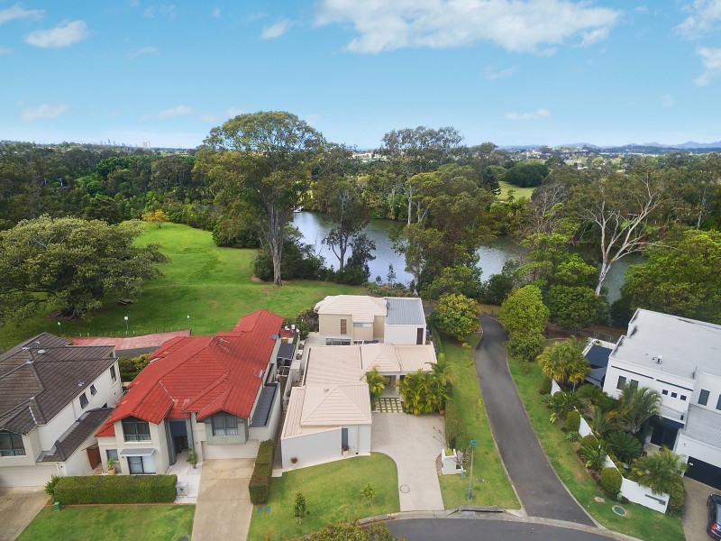 37 Riverwood Drive, Ashmore QLD 4214