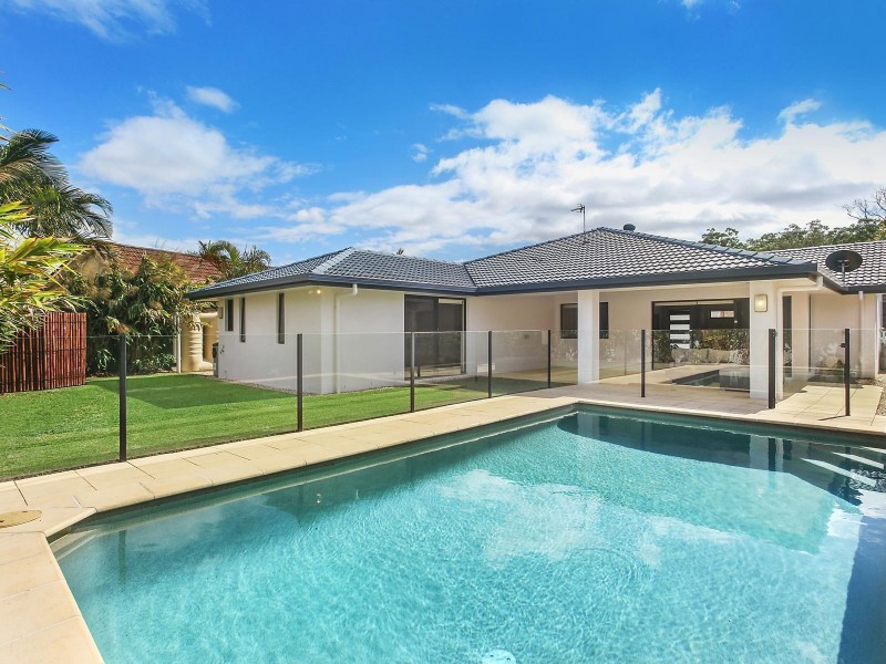 22 Bittern Avenue, Burleigh Waters QLD 4220