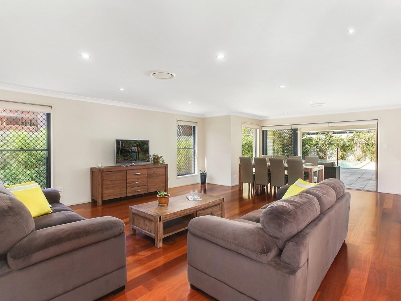 22 Bittern Avenue, Burleigh Waters QLD 4220