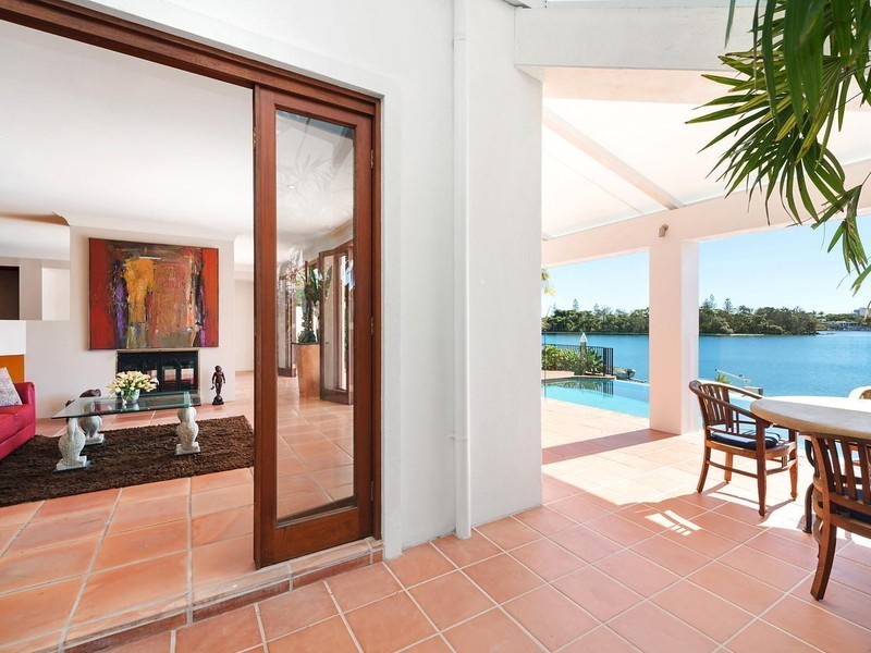 25 The Corso, Isle Of Capri QLD 4217