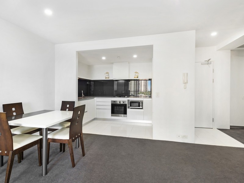 1094/9 Ferny Avenue, Surfers Paradise QLD 4217