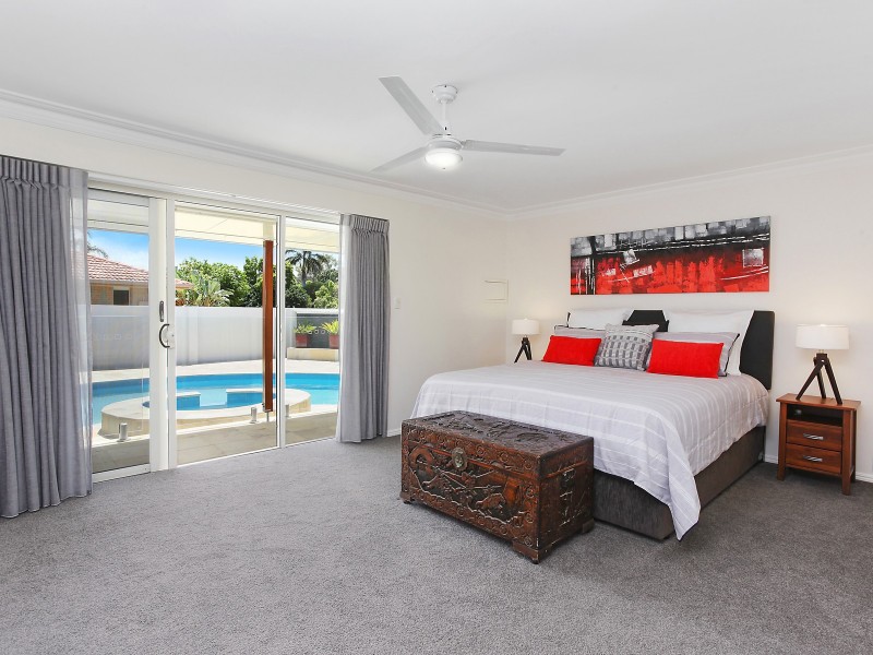 56 Honeyeater Drive, Burleigh Waters QLD 4220