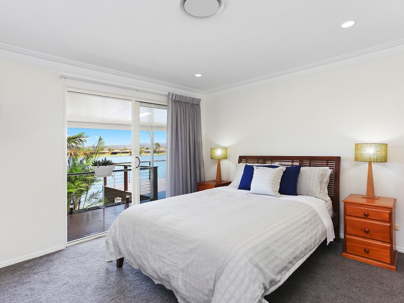 56 Honeyeater Drive, Burleigh Waters QLD 4220