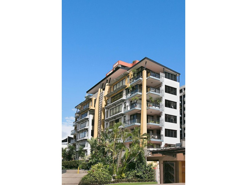 6/10 Albert Avenue, Broadbeach QLD 4218