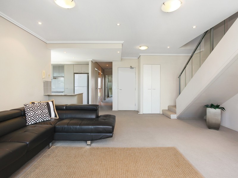 13/15 Wharf Road, Surfers Paradise QLD 4217