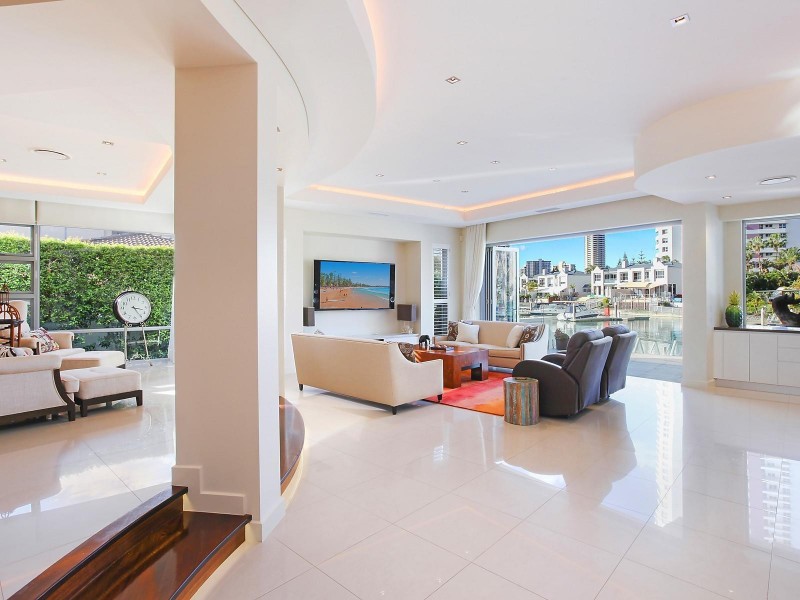 13 Neptune Court, Paradise Waters QLD 4217