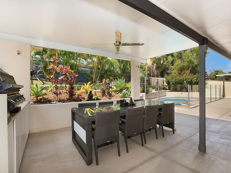 53 Dunkeith Avenue, Benowa Waters QLD 4217