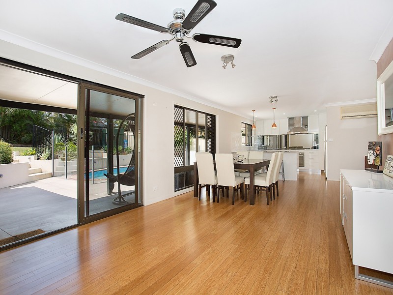 53 Dunkeith Avenue, Benowa Waters QLD 4217