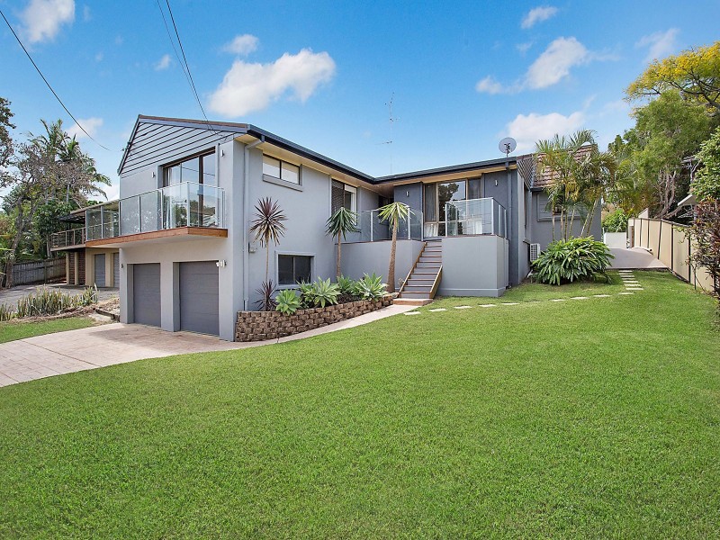 53 Dunkeith Avenue, Benowa Waters QLD 4217