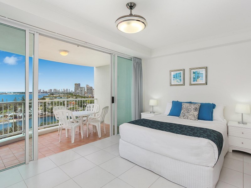 1204/182 Marine Parade, Labrador QLD 4215