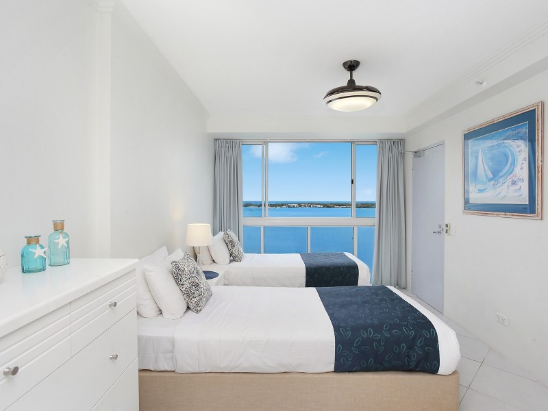 1204/182 Marine Parade, Labrador QLD 4215