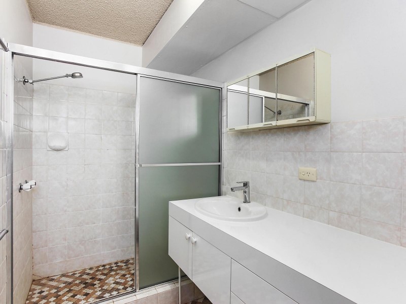 18/194 The Esplanade, Burleigh Heads QLD 4220