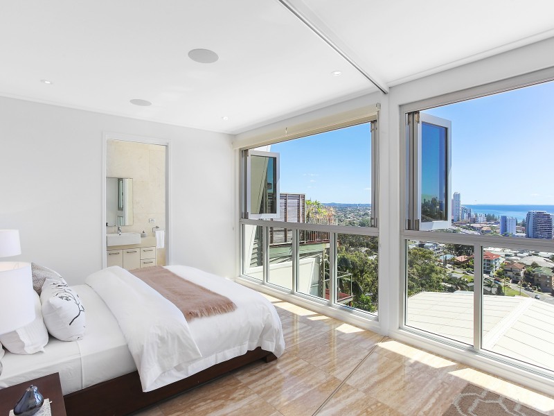 61 George Street, Burleigh Heads QLD 4220